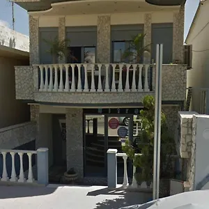επισκεφθείτε το ξενοδοχείο