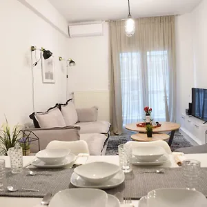 Heliconia Deluxe Must Θεσσαλονίκη